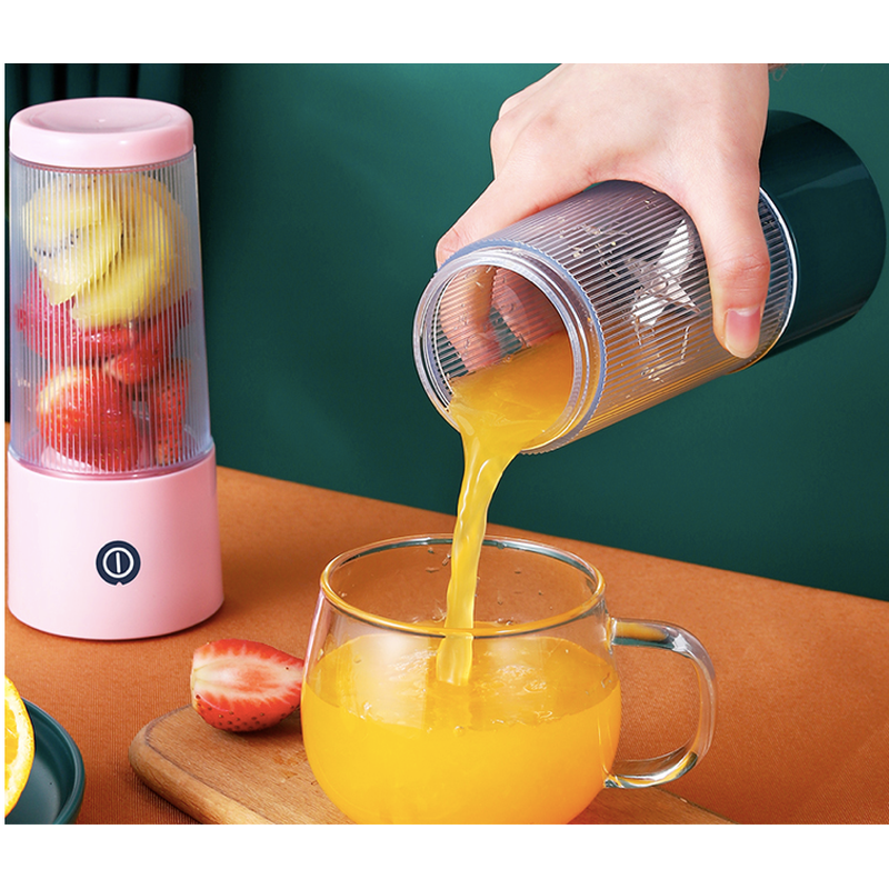 Portable Pink Mini Household Usb Rechargeable Juicer with Stainless Steel Blade